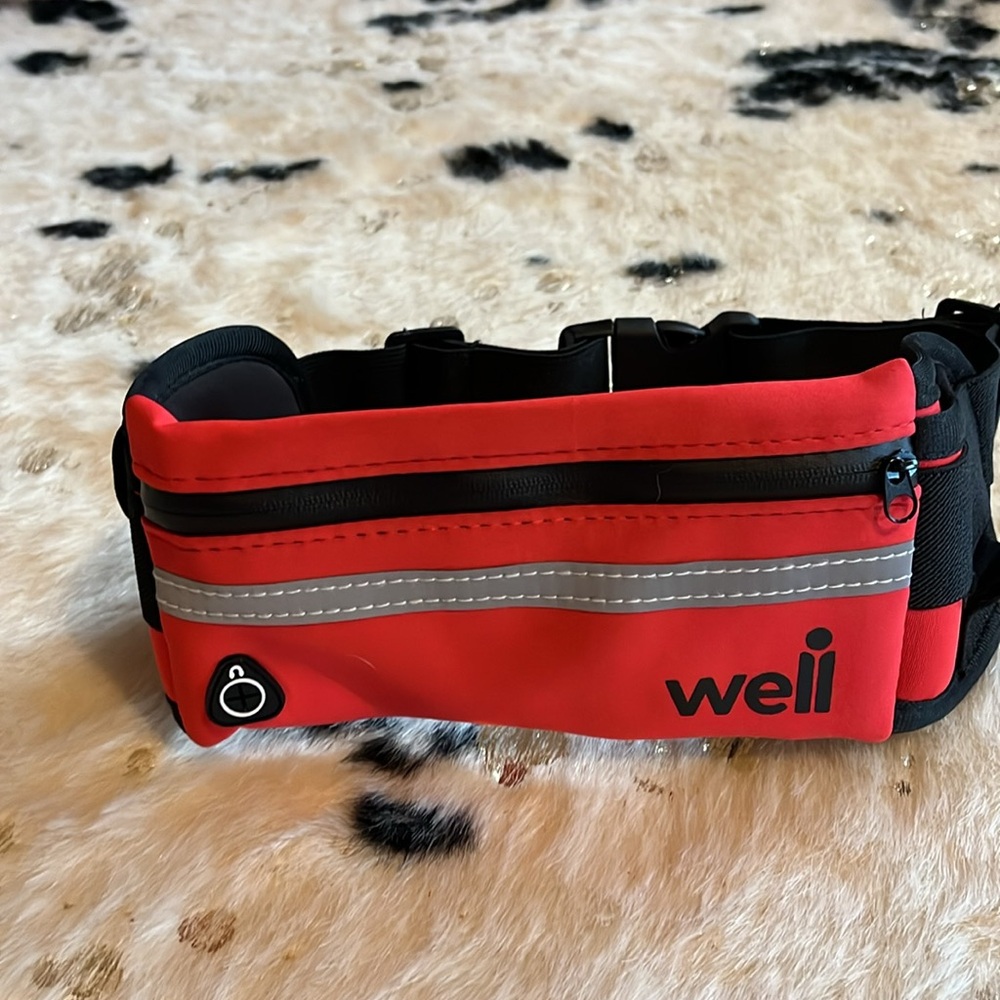 NWOT runners belt
